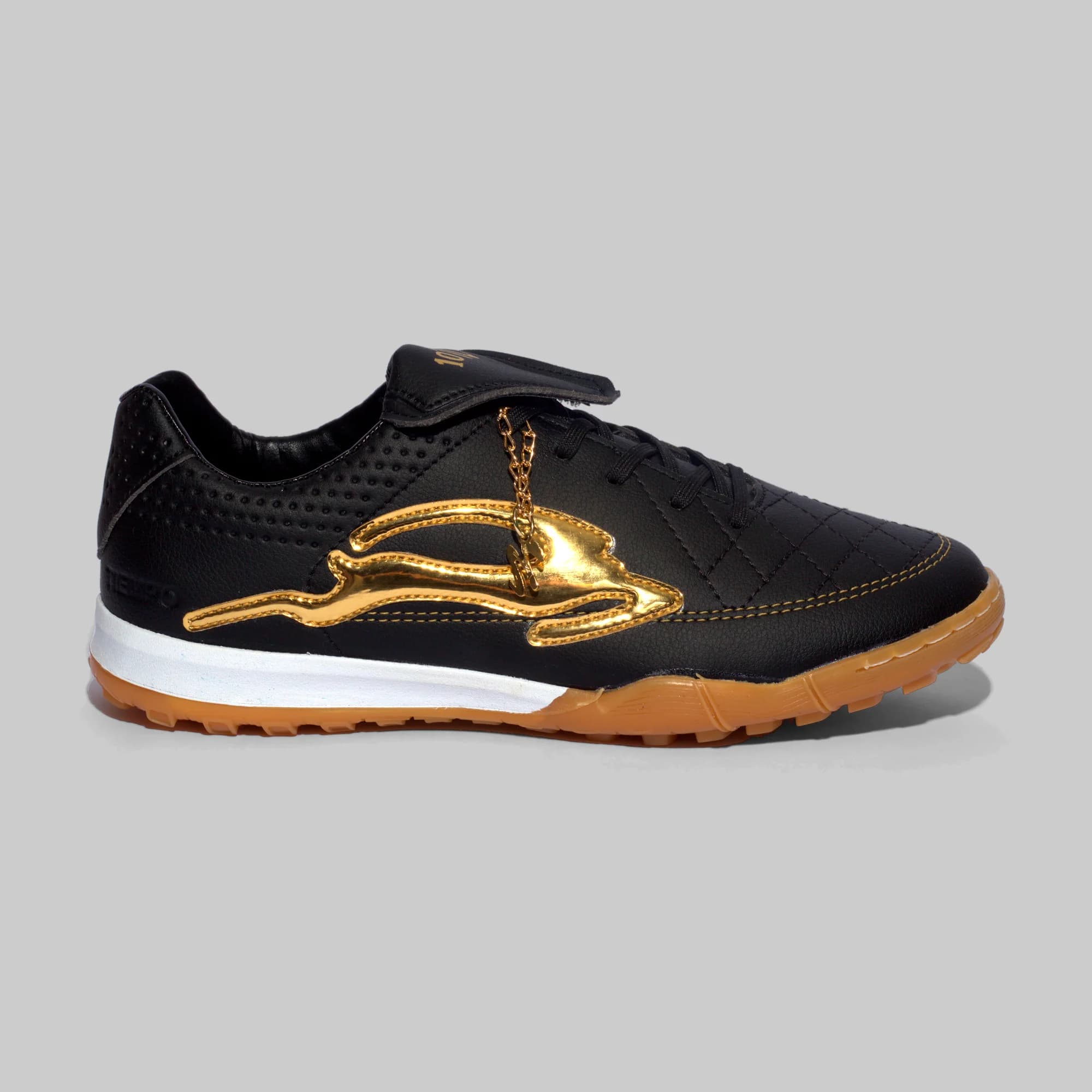 Estilo Golden Negro-Dorado Turf, vista lateral